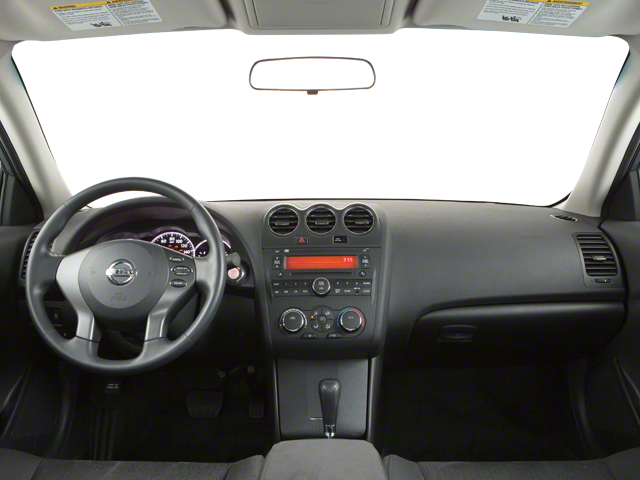 2011 Nissan Altima — detail view