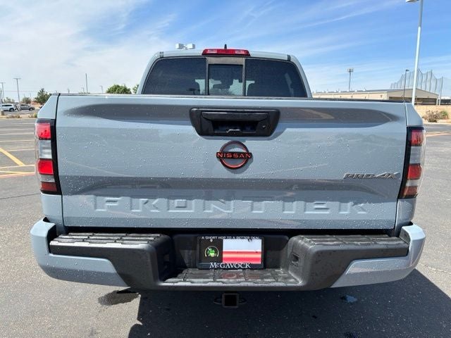 2022 Nissan Frontier — detail view