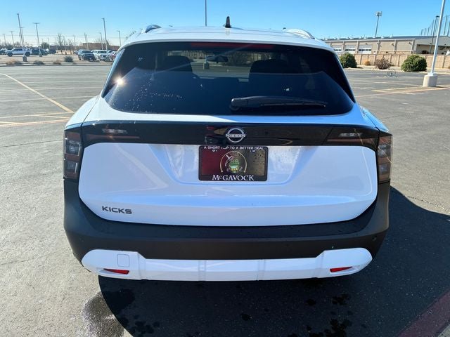 2026 Nissan Kicks — detail view