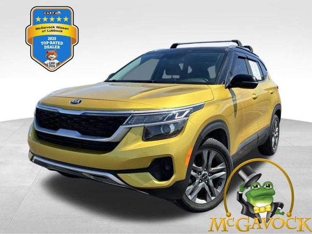 2021 Kia Seltos S in Starbright Yellow/Black Roof — front three-quarter view