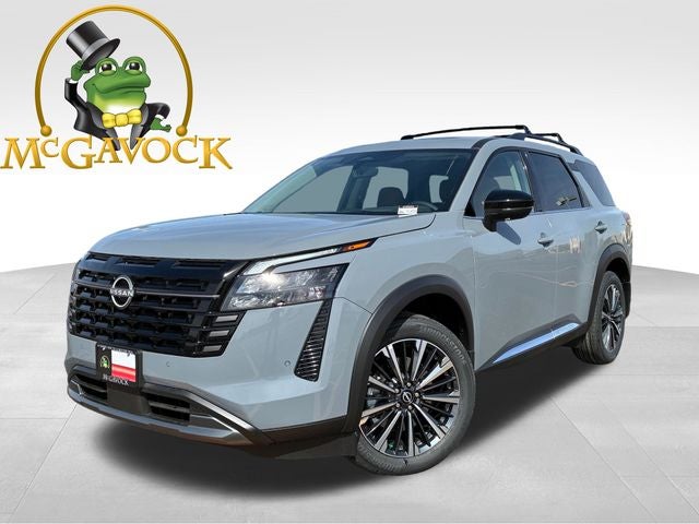 2026 Nissan Pathfinder Platinum in Boulder Gray Pearl — front three-quarter view